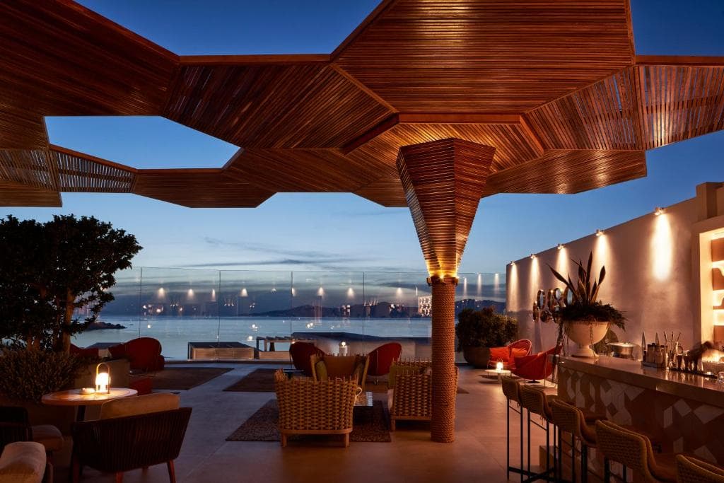 Myconian Naia Luxury Suites - 36