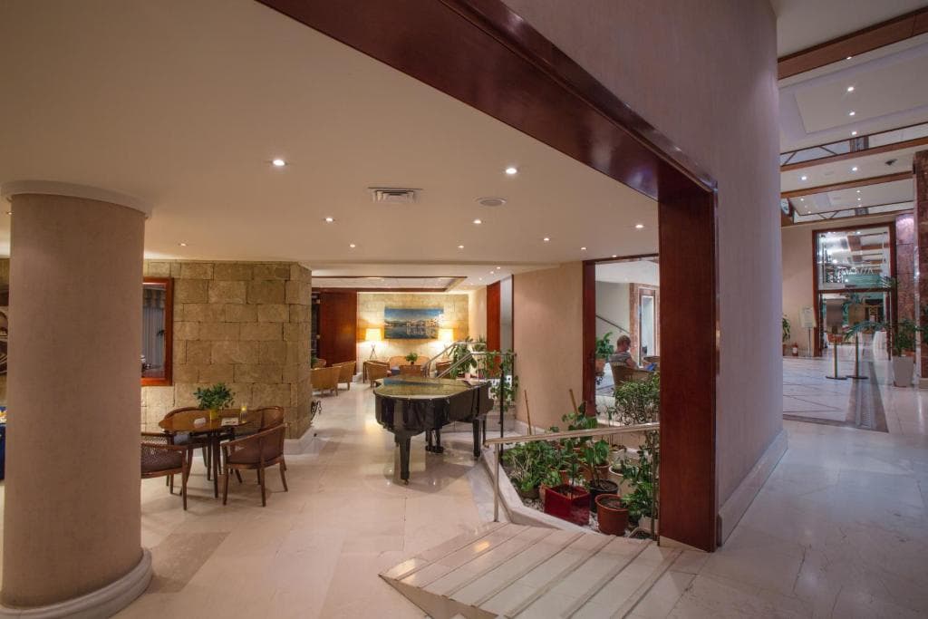 Hotel Mediterranean - 26