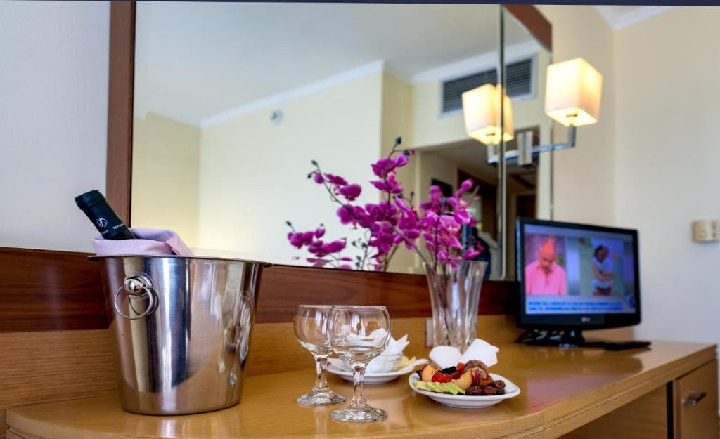 Manousos City Hotel - 41