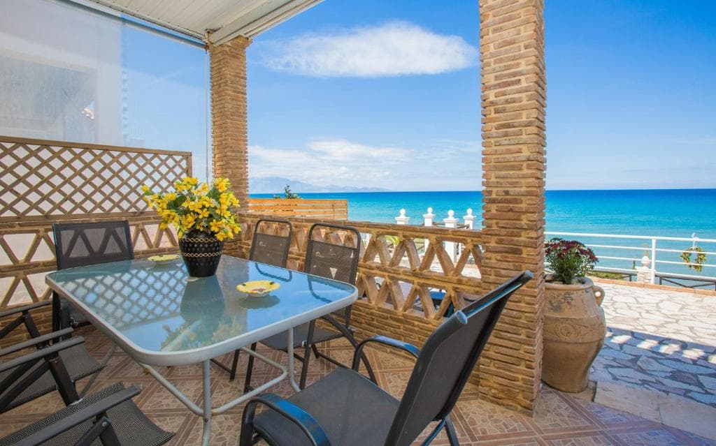 Laura Beach House - 1