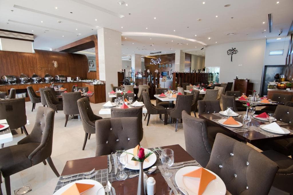 Signature Hotel Al Barsha - 9