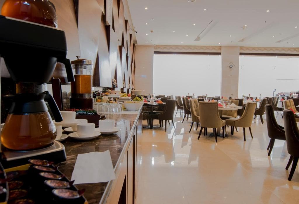 Signature Hotel Al Barsha - 10
