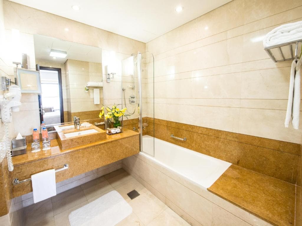 Hotel Grand Millennium Dubai - 5