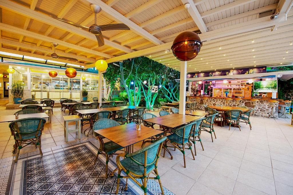 Tonoz Beach Hotel - 23
