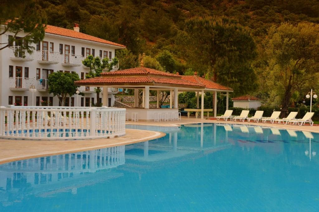 White Hotel - 28