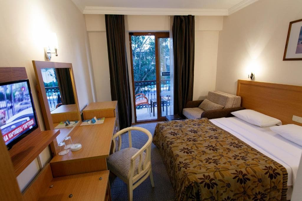Perdikia Beach Hotel - 21