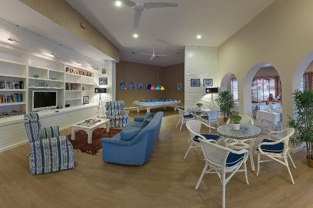 Fortuna Beach Hotel - 21