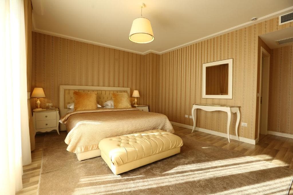 Hotel Palace - 4