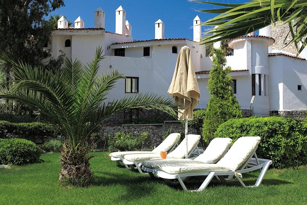 Fortuna Beach Hotel - 14