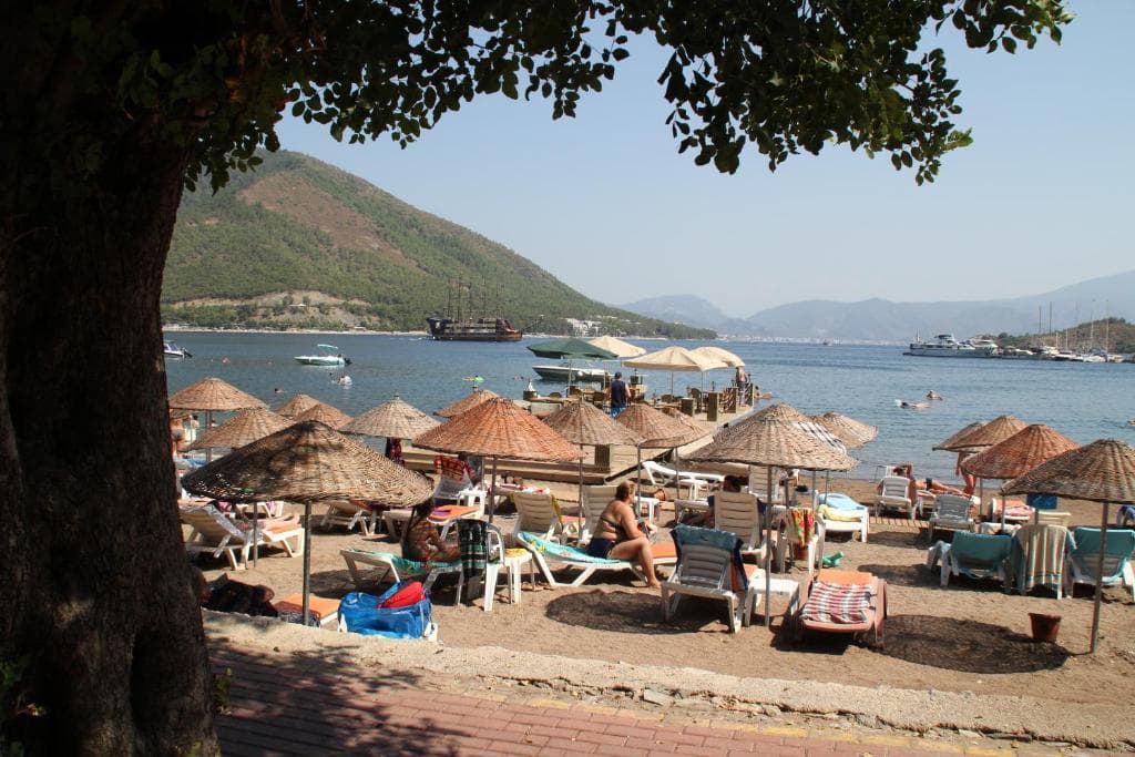 Golmar Beach Hotel - 39