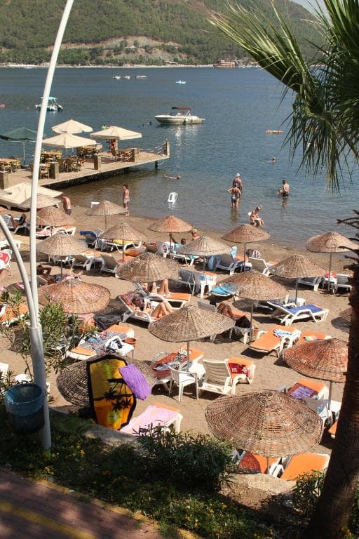 Golmar Beach Hotel - 42
