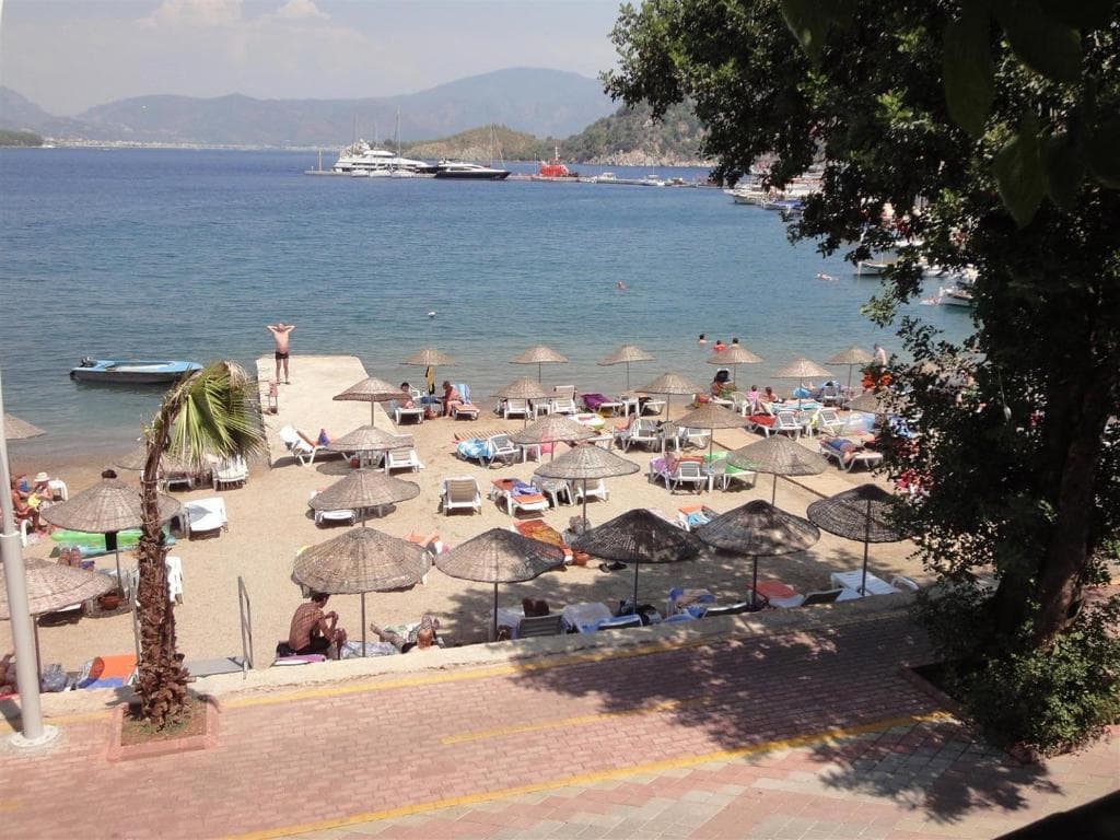 Golmar Beach Hotel - 16