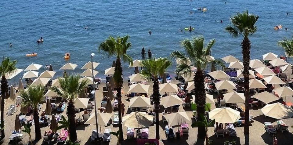 Maris Beach Hotel - 8