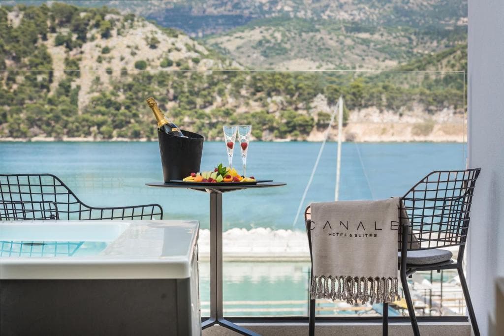 Canale Hotel & Suites - 1