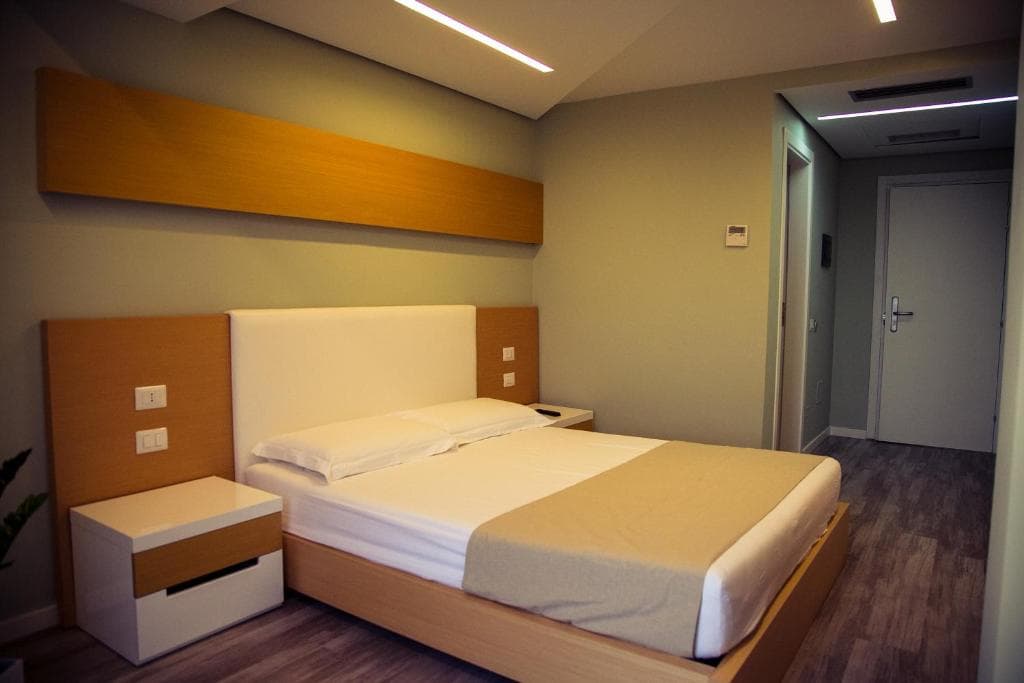 Hotel Bologna - 17
