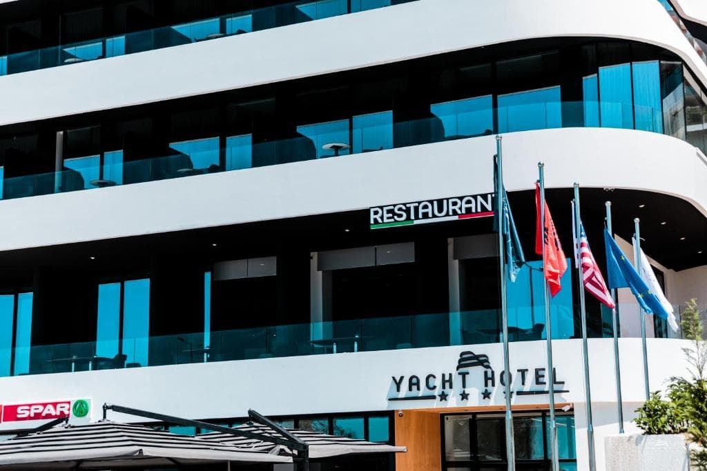 Hotel Yacht - 37
