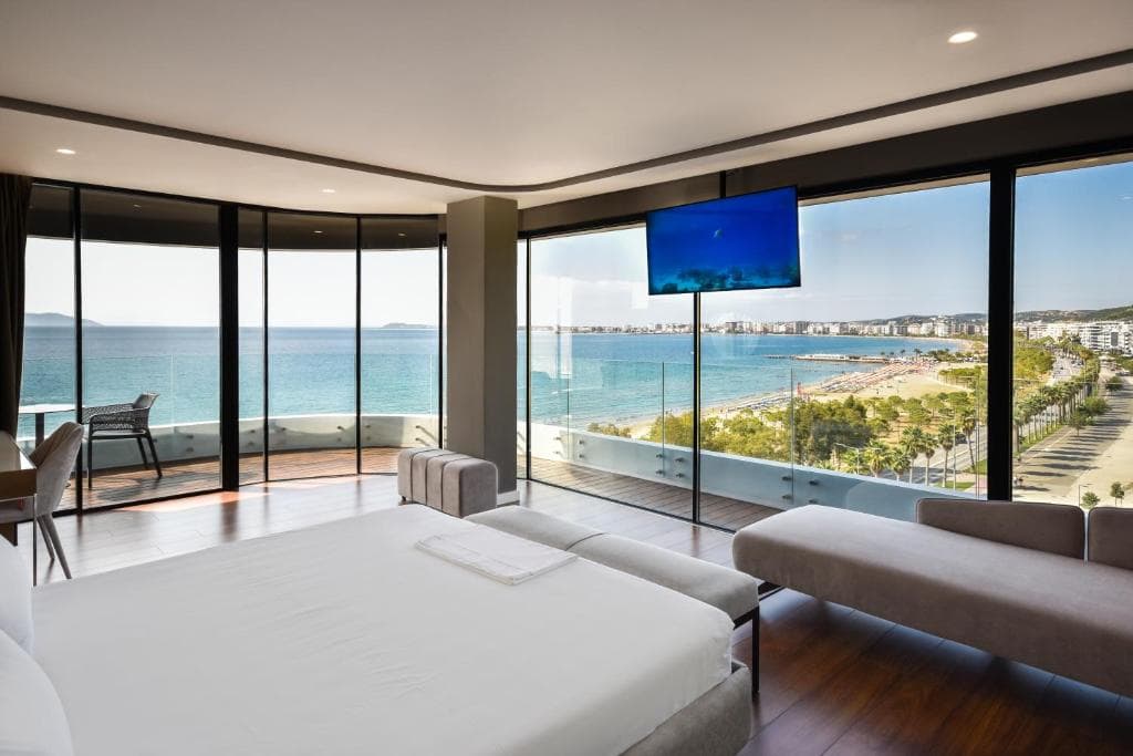 Hotel Yacht - 5