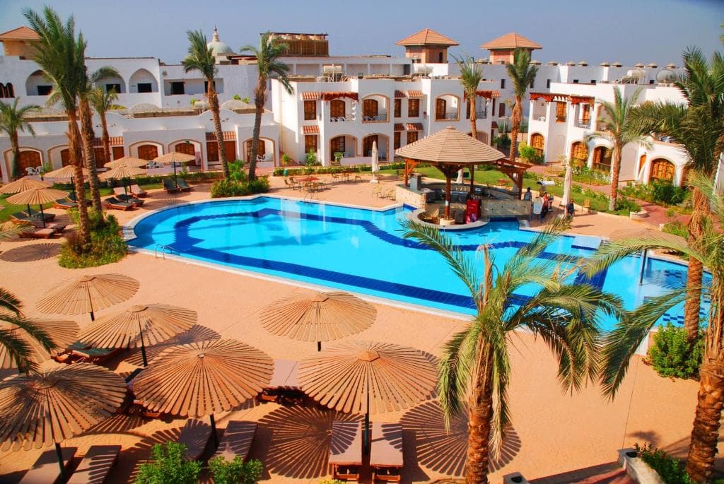 Coral Hills Resort - 9
