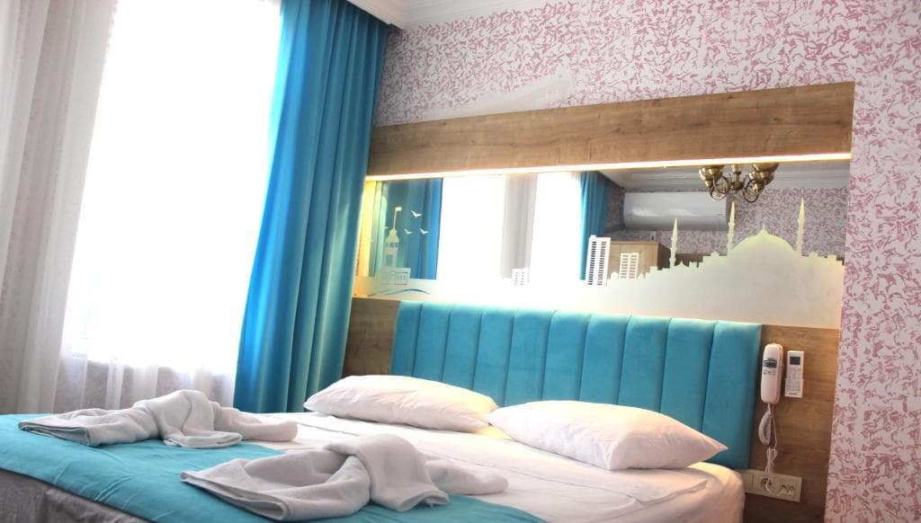 Megaron Hotel - 19