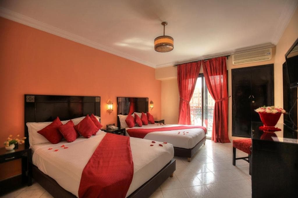 Mont Gueliz Hotel - 8