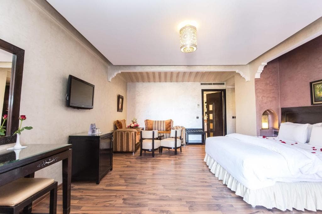 Almas Hotel - 24