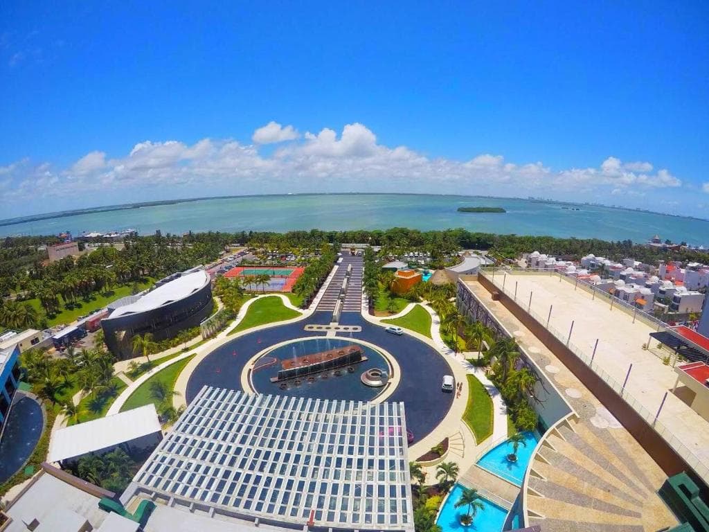 Hard Rock Hotel Cancun - 27