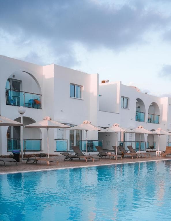 Kaos Hotel Apartments - 9