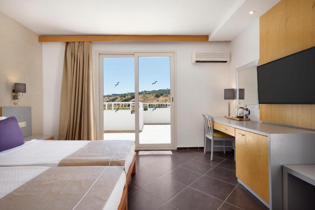 La Quinta By Wyndham Bodrum - 36