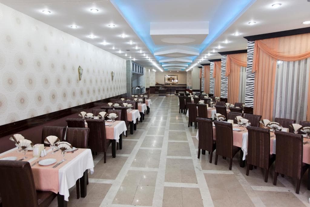 Monte Carlo Hotel - 6