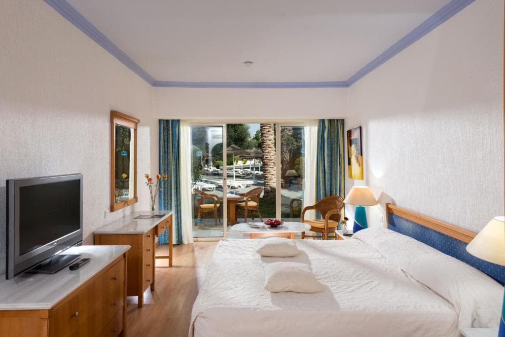 Paphos Gardens Holiday Resort - 40