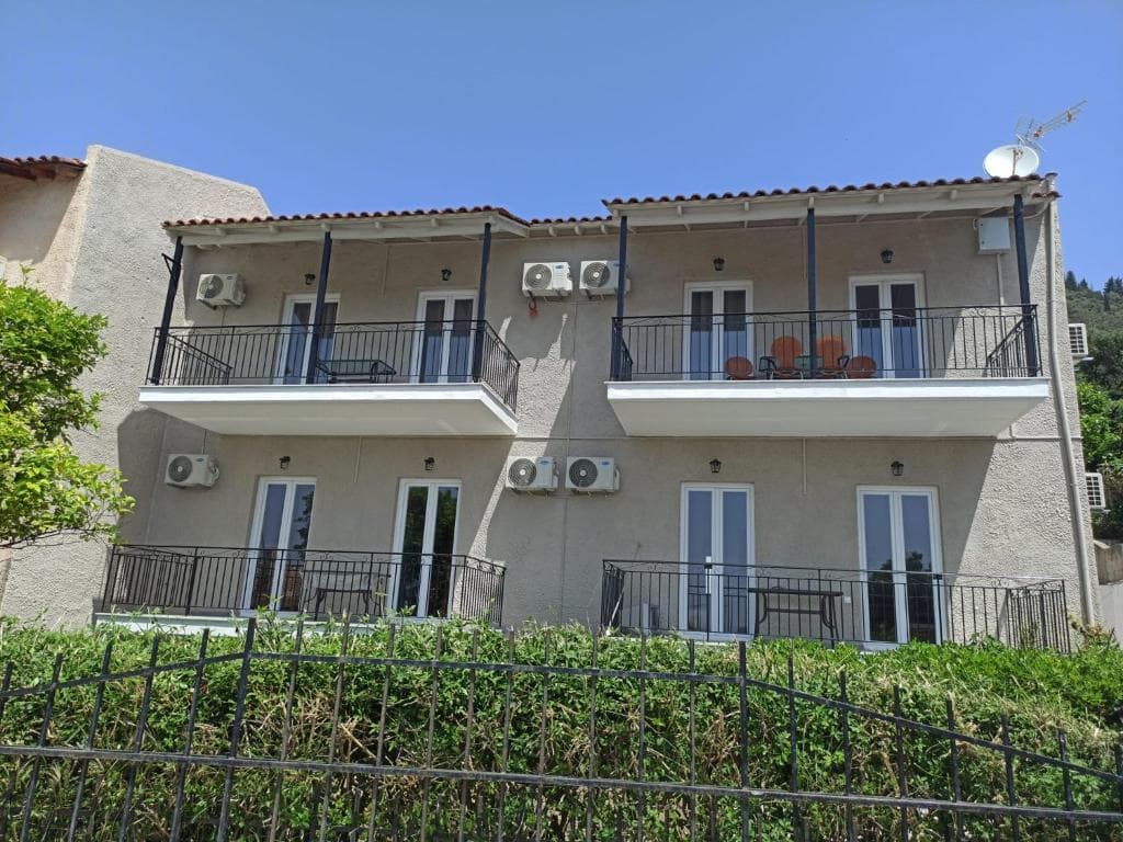 Paradiso Apartments - 8