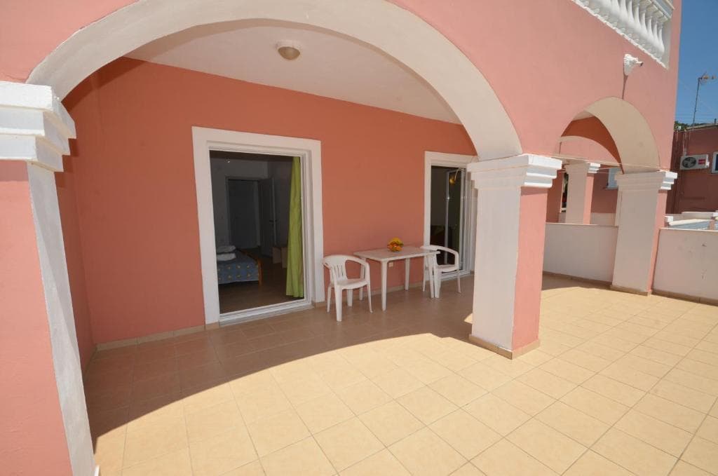 Paradiso Apartments - 40