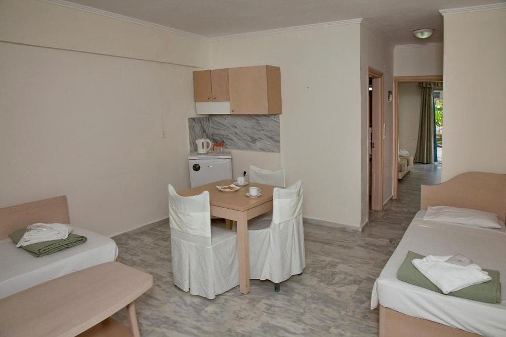 Hotel Joan Beach - 7