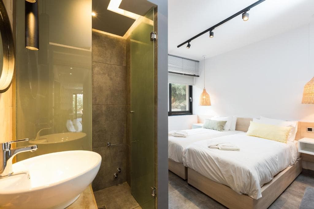 T Hotel Premium Suites - 7
