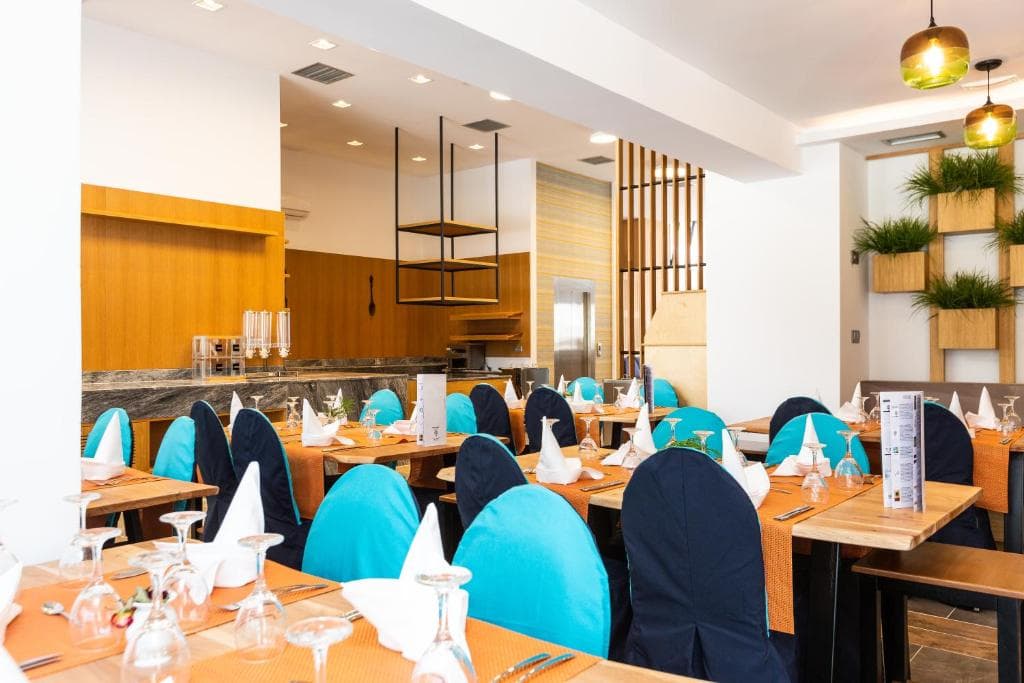 T Hotel Premium Suites - 19