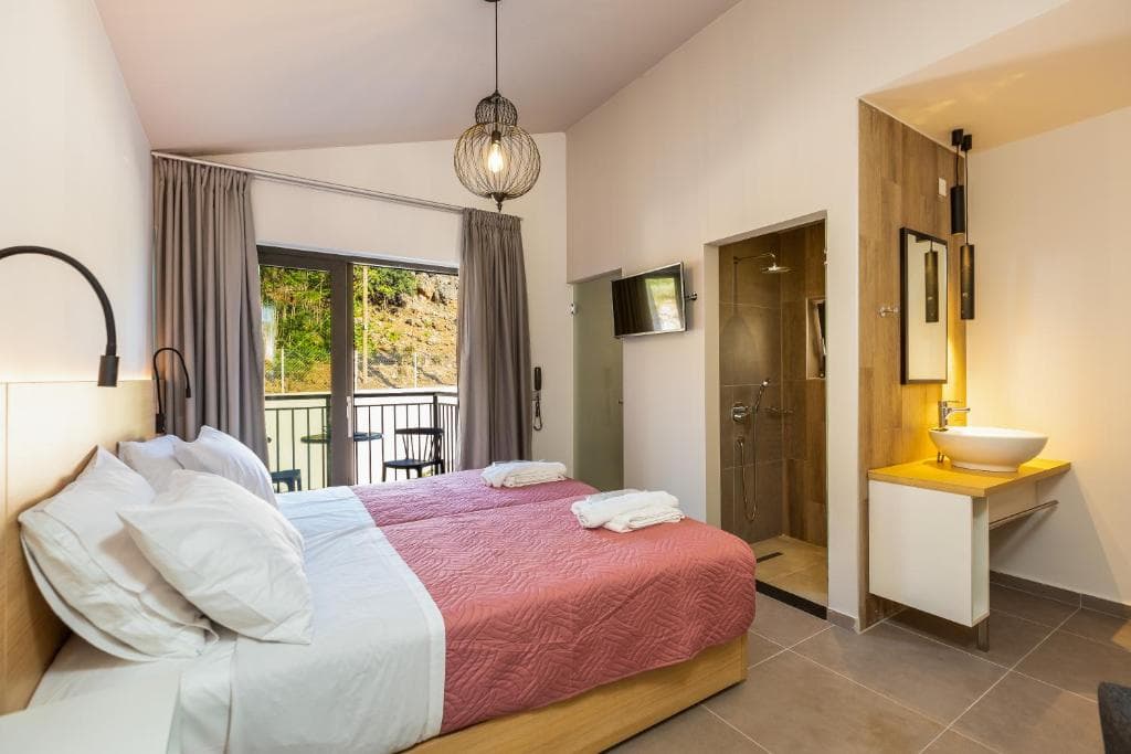 T Hotel Premium Suites - 23