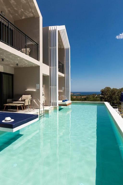 T Hotel Premium Suites - 32