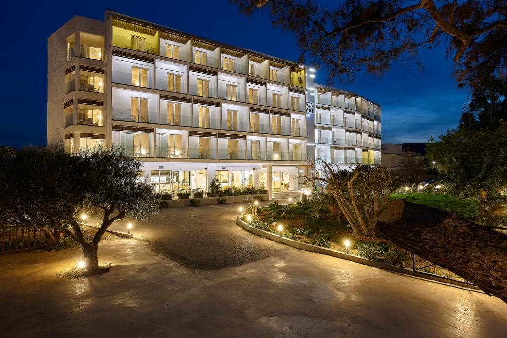 Vasia Royal Hotel