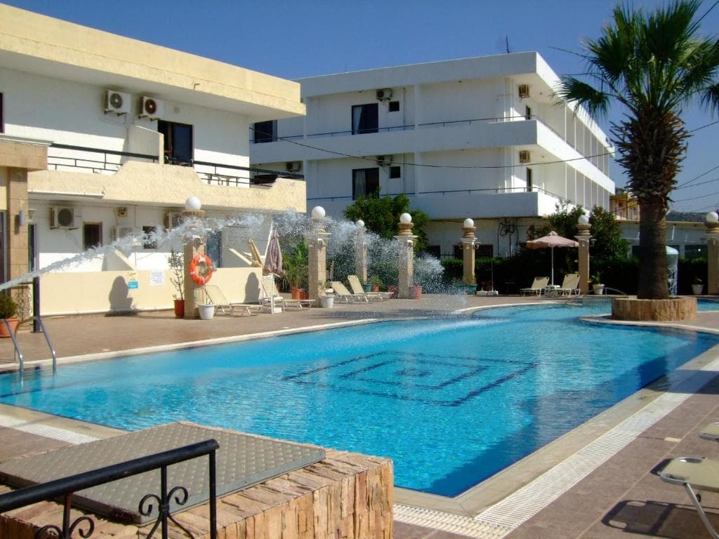 Antonios Hotel - 1