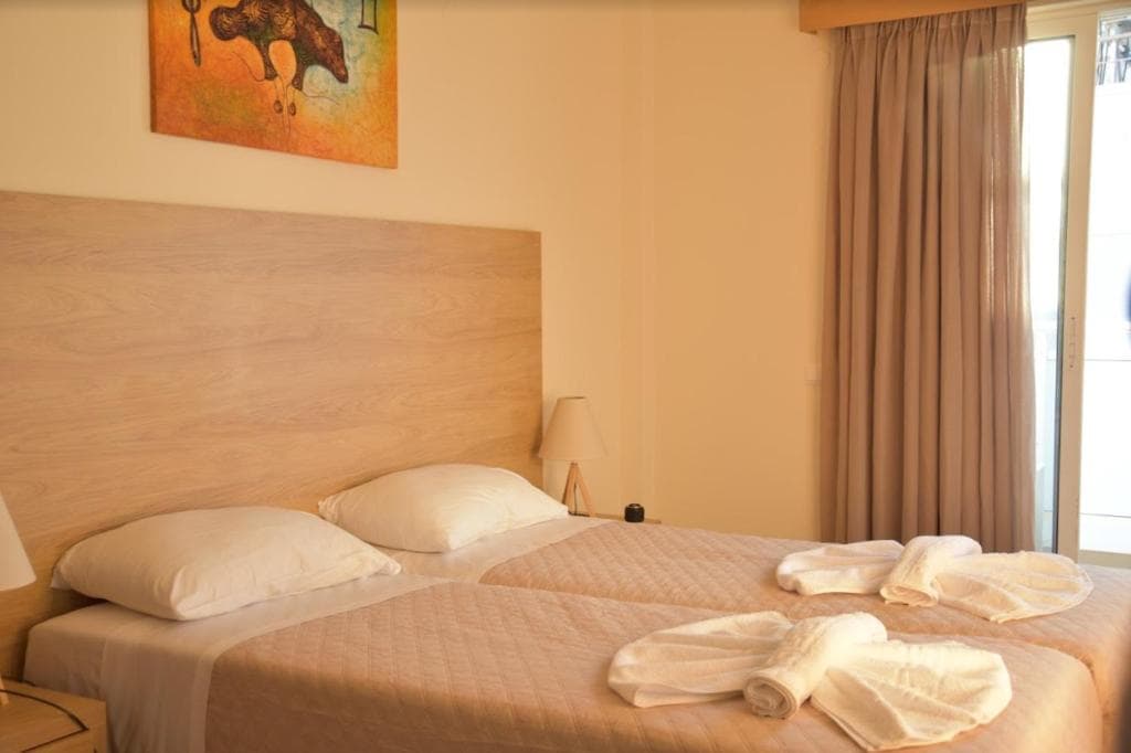 International Hotel - 5