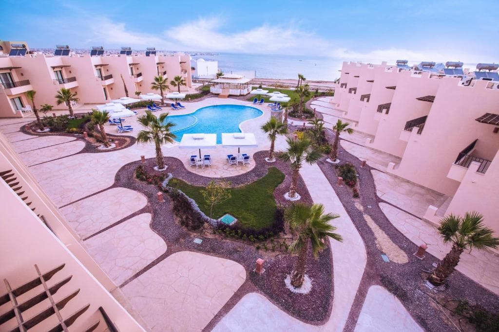 Sky View Suites Hotel - 4