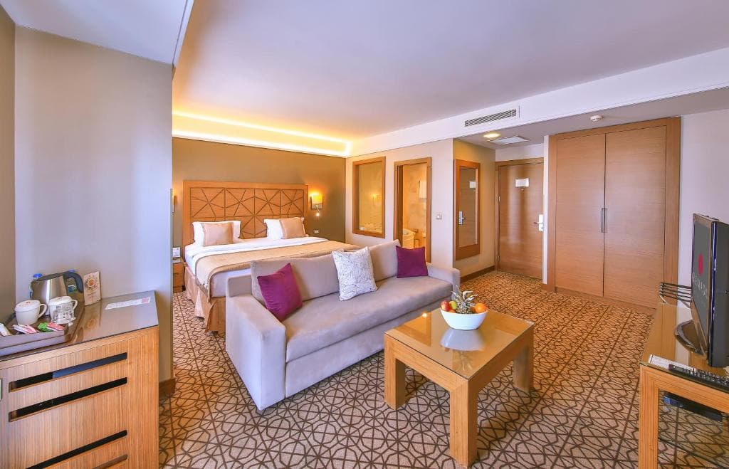 Ramada By Wyndham Istanbul Taksim - 3