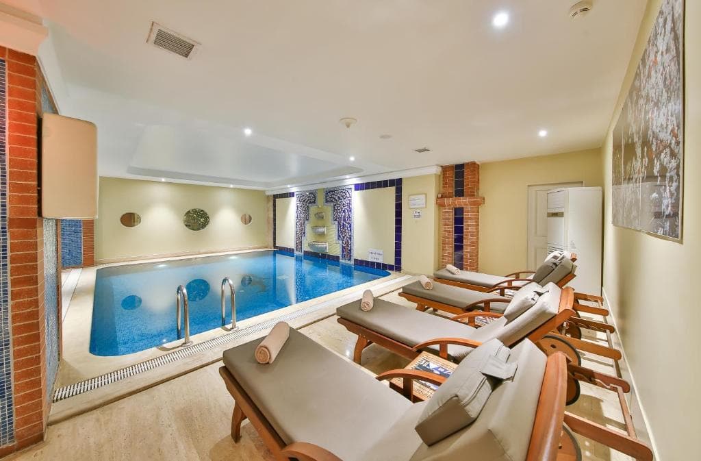 Ramada By Wyndham Istanbul Taksim - 6