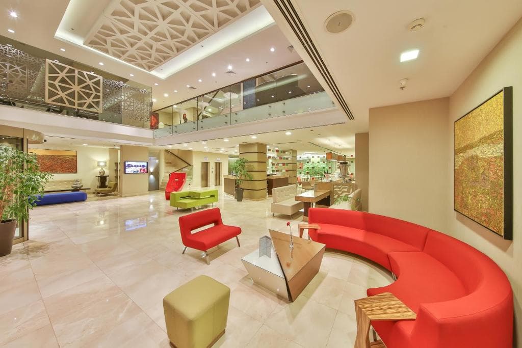 Ramada By Wyndham Istanbul Taksim - 8