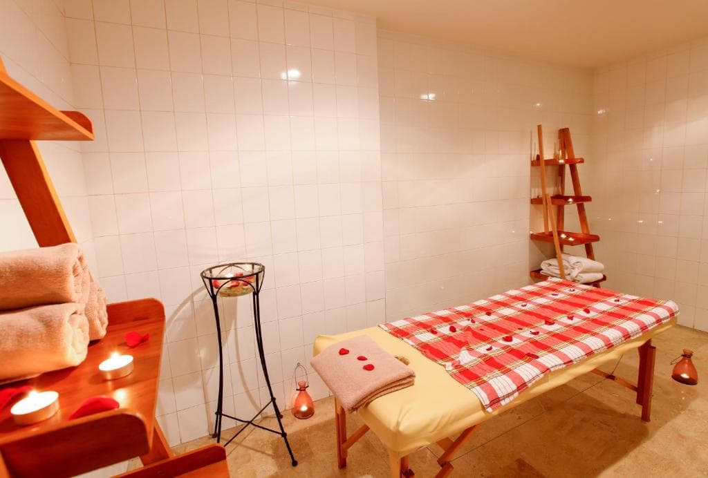 Ramada By Wyndham Istanbul Taksim - 14