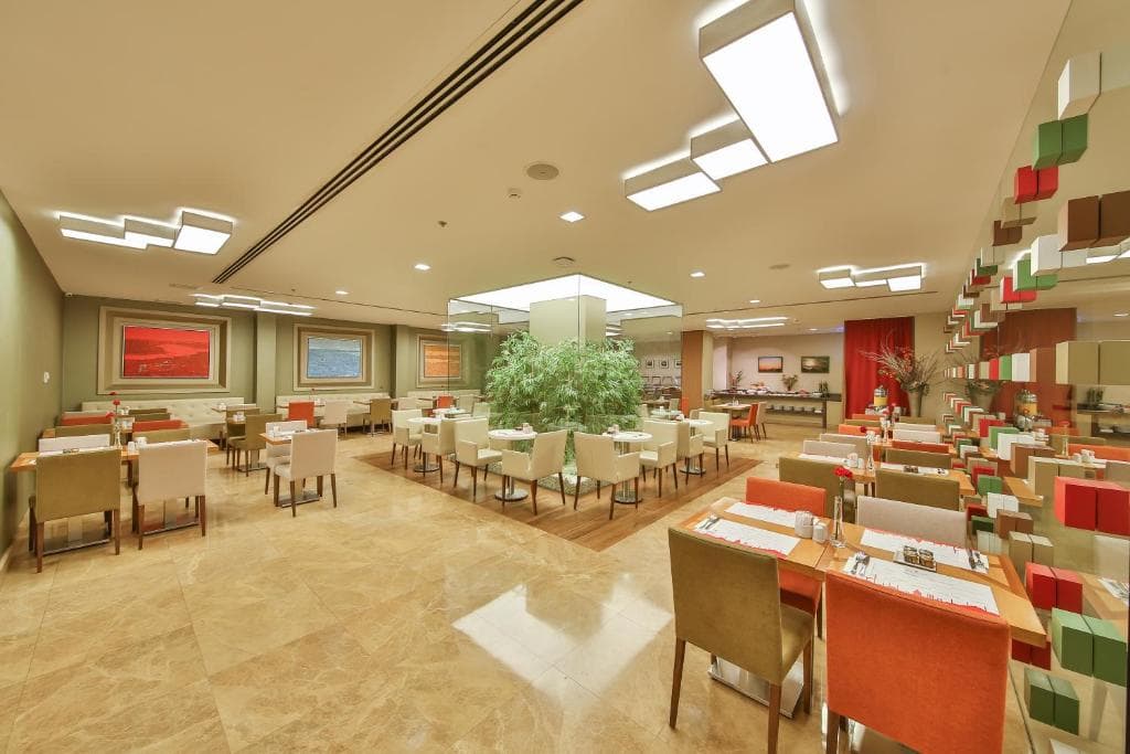 Ramada By Wyndham Istanbul Taksim - 20