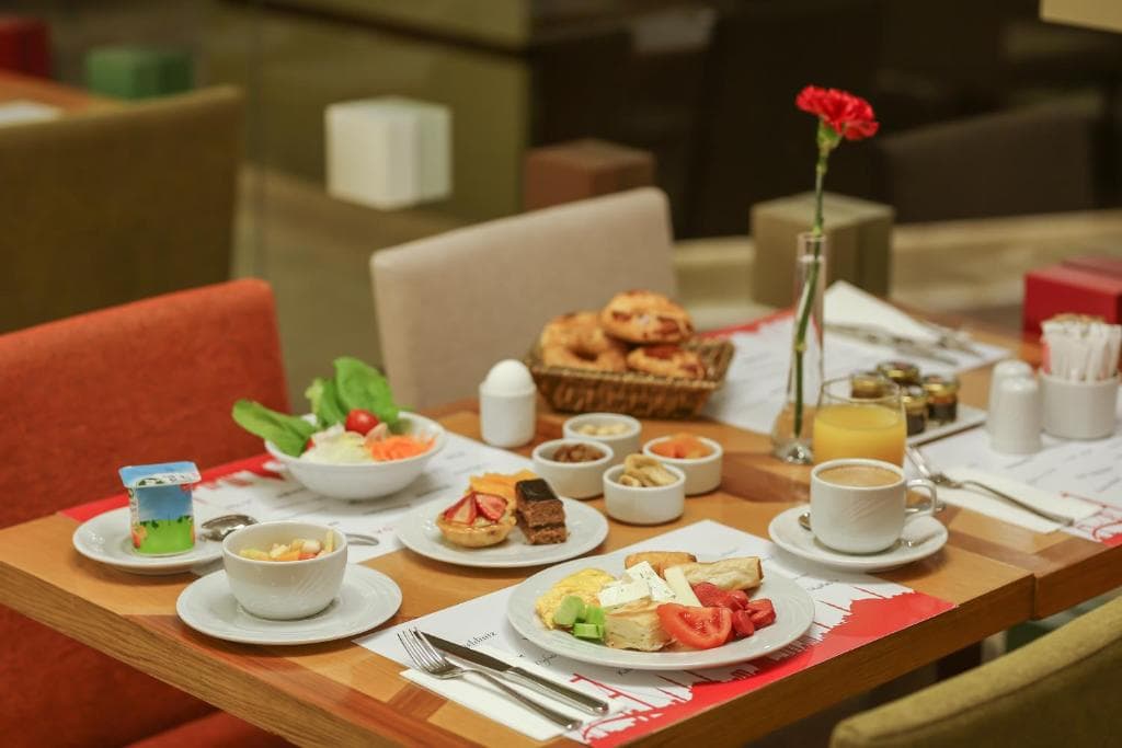 Ramada By Wyndham Istanbul Taksim - 29
