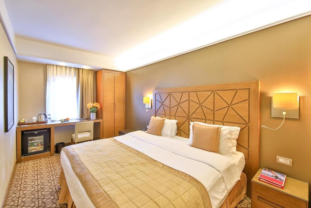 Ramada By Wyndham Istanbul Taksim - 30