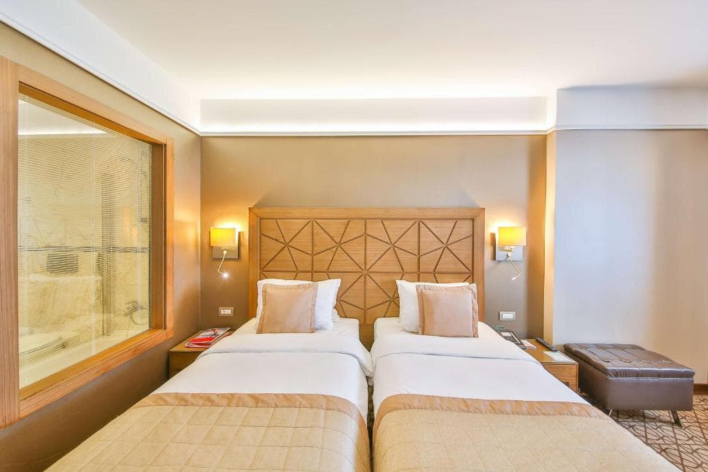 Ramada By Wyndham Istanbul Taksim - 36