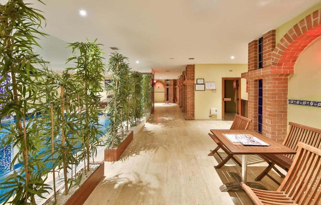 Ramada By Wyndham Istanbul Taksim - 44